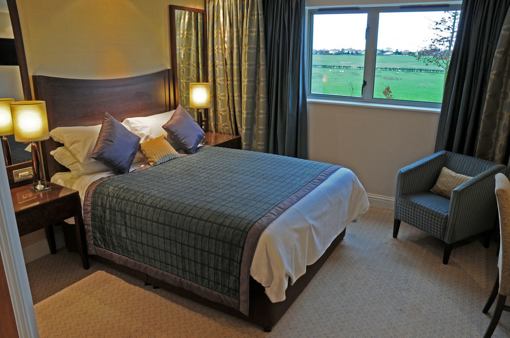 Wrightington Hotel & Health Club Wigan Extérieur photo