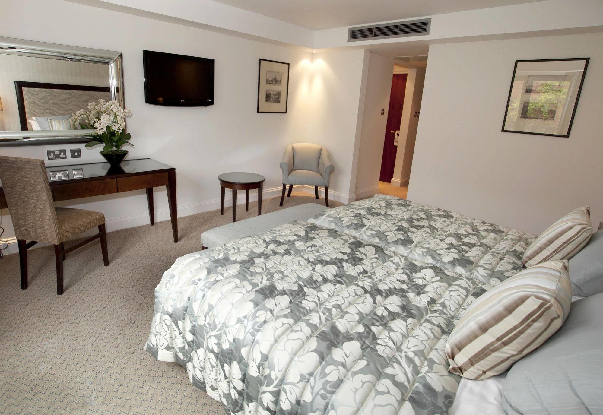 Wrightington Hotel & Health Club Wigan Extérieur photo